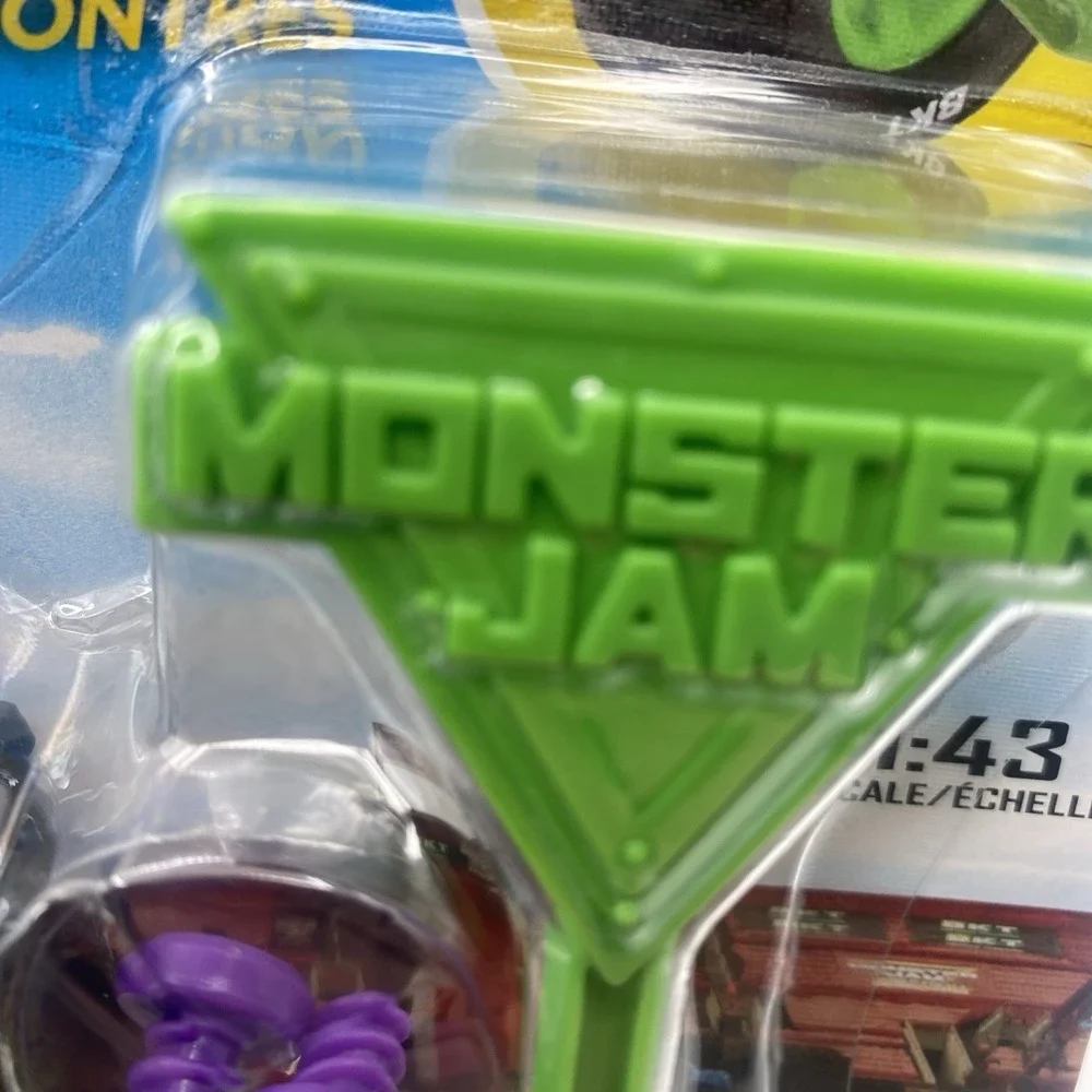 Monster Jam Grave Digger Mechanix Build & Rebuild 1:43 Scale Monster Truck‎